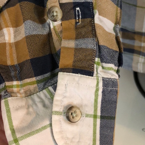 20x MENS flannel tan/neutral color button up SMALL - Picture 5 of 8